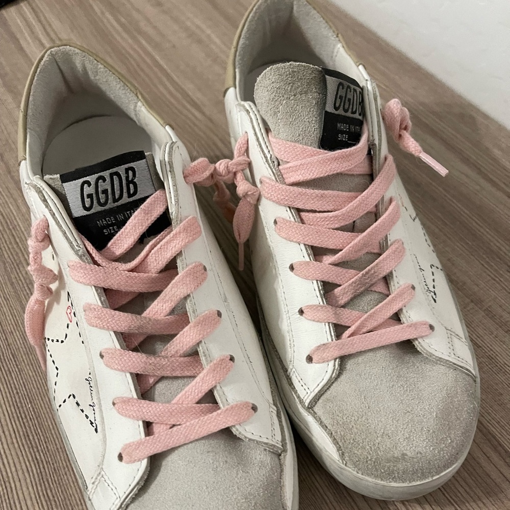 NWOT Golden Goose Superstar